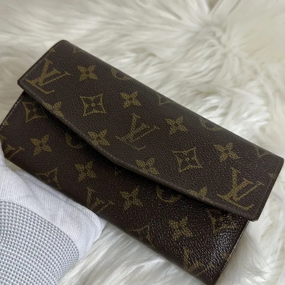 💯Authentic Louis Vuitton Monogram Long Wallet 🍀